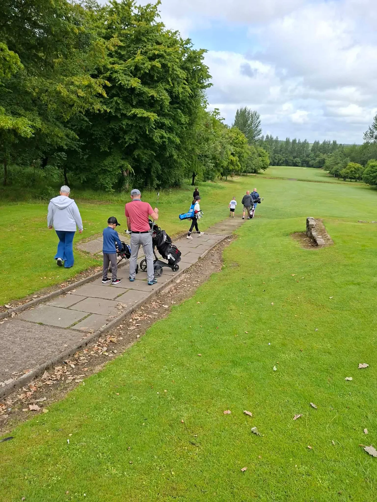 Family Teams Enjoy Success at Annual Golf Competition